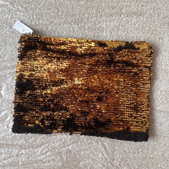 NEW 8 Oak Lane Secret Stash Reversible Black And Gold Sequin Cosmetic Bag - Picture 4 of 5
